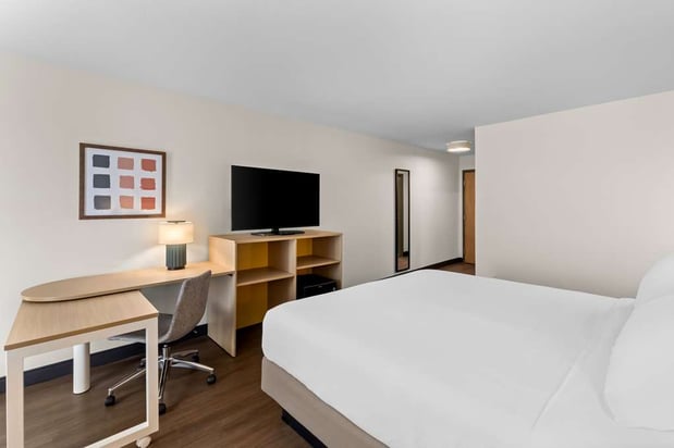 Images Spark by Hilton Calhoun