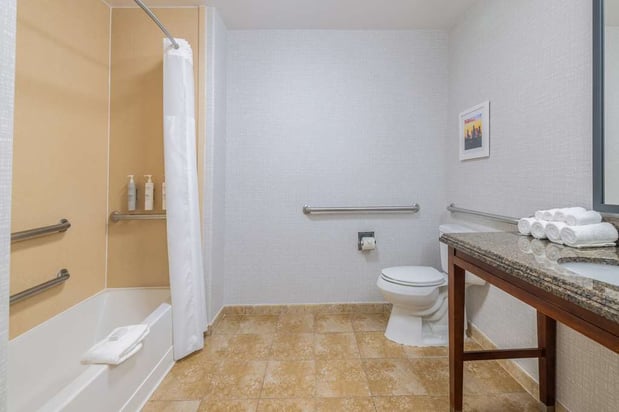 Images Hampton Inn & Suites Brenham