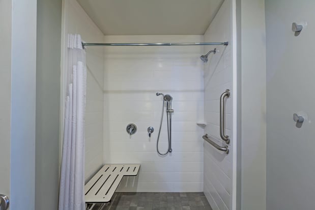 Images Holiday Inn Houston NE - Bush Airport Area by IHG
