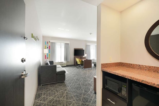 Images Hampton Inn & Suites Tulsa/Central