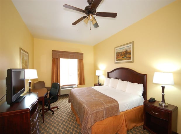 Images Best Western Plus Manvel Inn & Suites