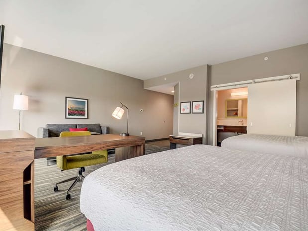 Images Hampton Inn and Suites Williamstown Ark Encounter