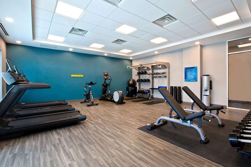 Health club  fitness center  gym Hampton Inn & Suites Ottawa West Nepean (613)216-7829