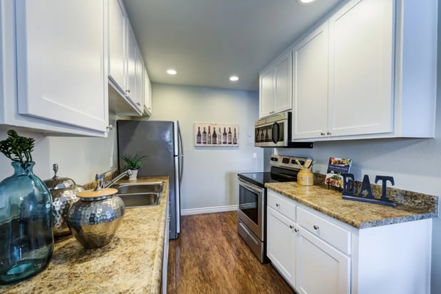 Images Newport Bay Terrace
