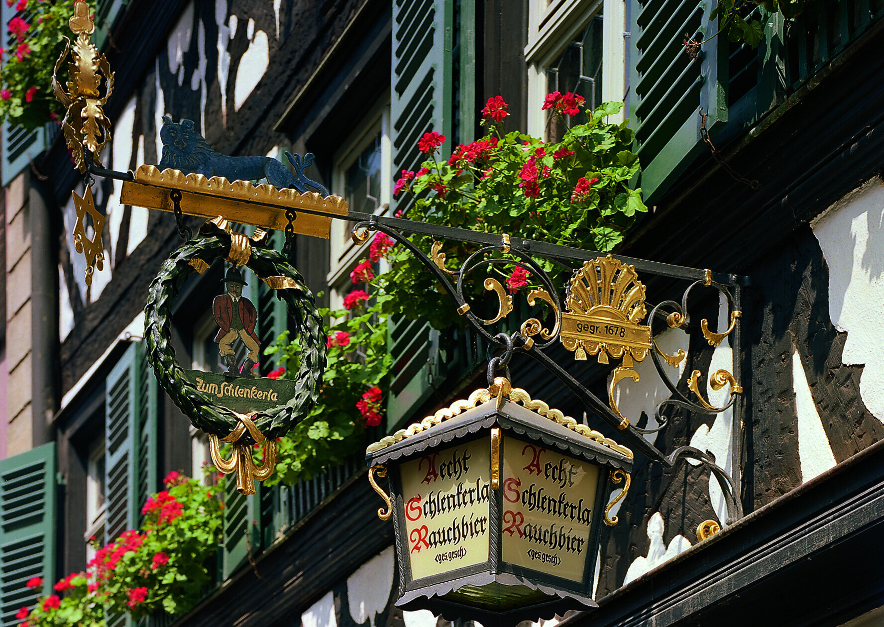 Schlenkerla, die historische Rauchbierbrauerei, Dominikanerstraße 6 in Bamberg