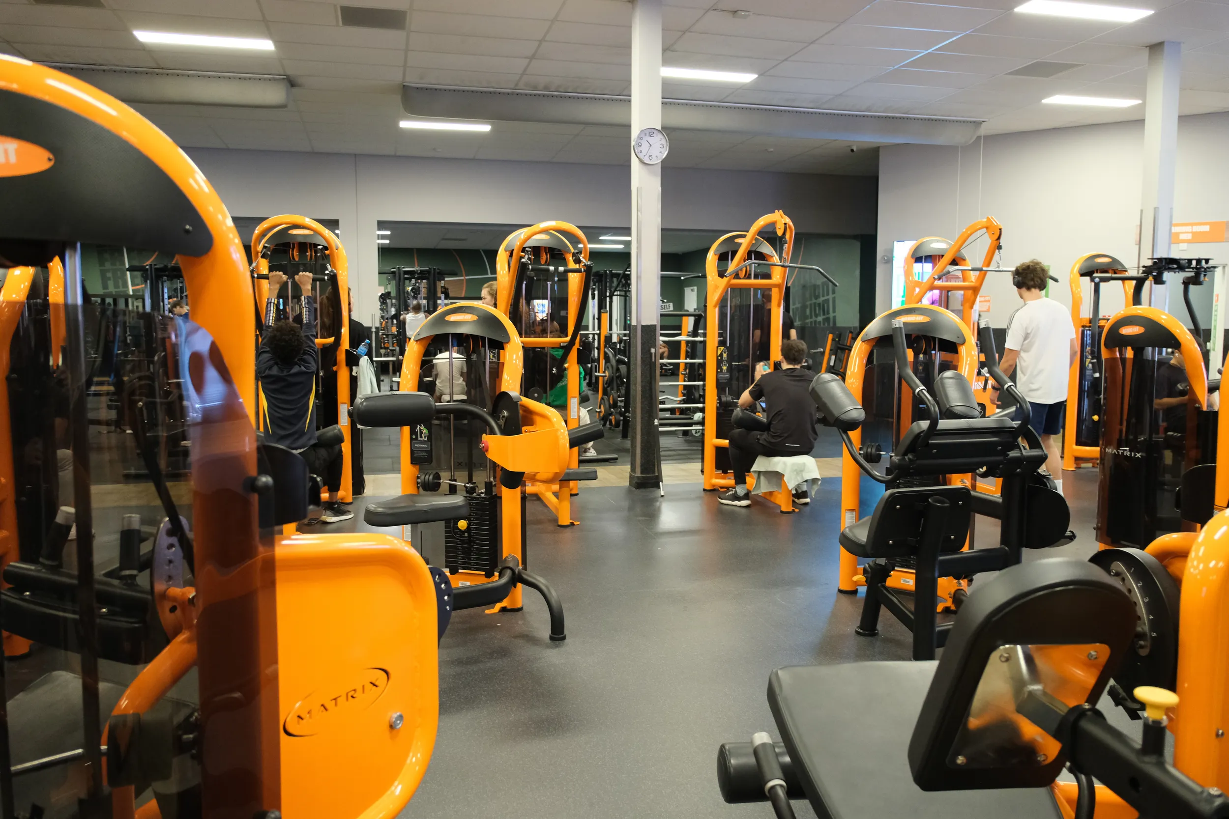 Foto's Basic-Fit 24/7