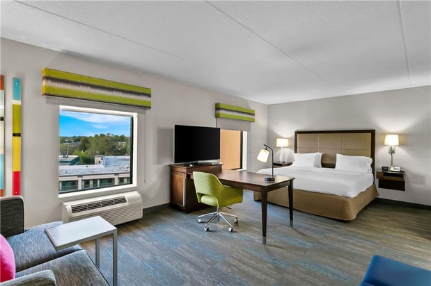Images Hampton Inn & Suites Baltimore/Woodlawn