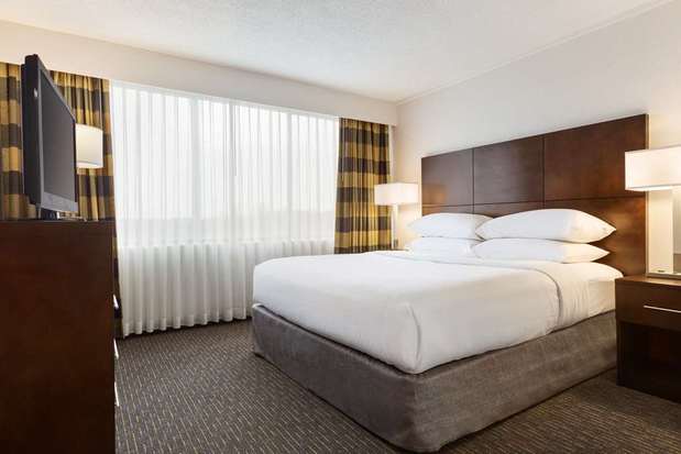 Images Embassy Suites by Hilton Baltimore at BWI Airport