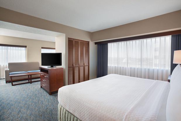 Images Crowne Plaza Los Angeles Harbor Hotel by IHG