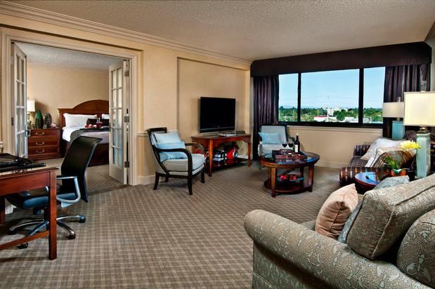 Images Crowne Plaza Portland-Downtown Conv Ctr by IHG