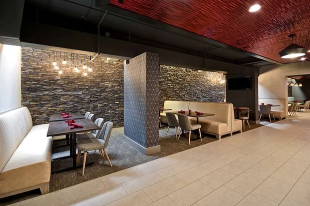 Images DoubleTree by Hilton St. Louis Airport