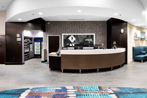 Images Hampton Inn & Suites Raleigh Downtown