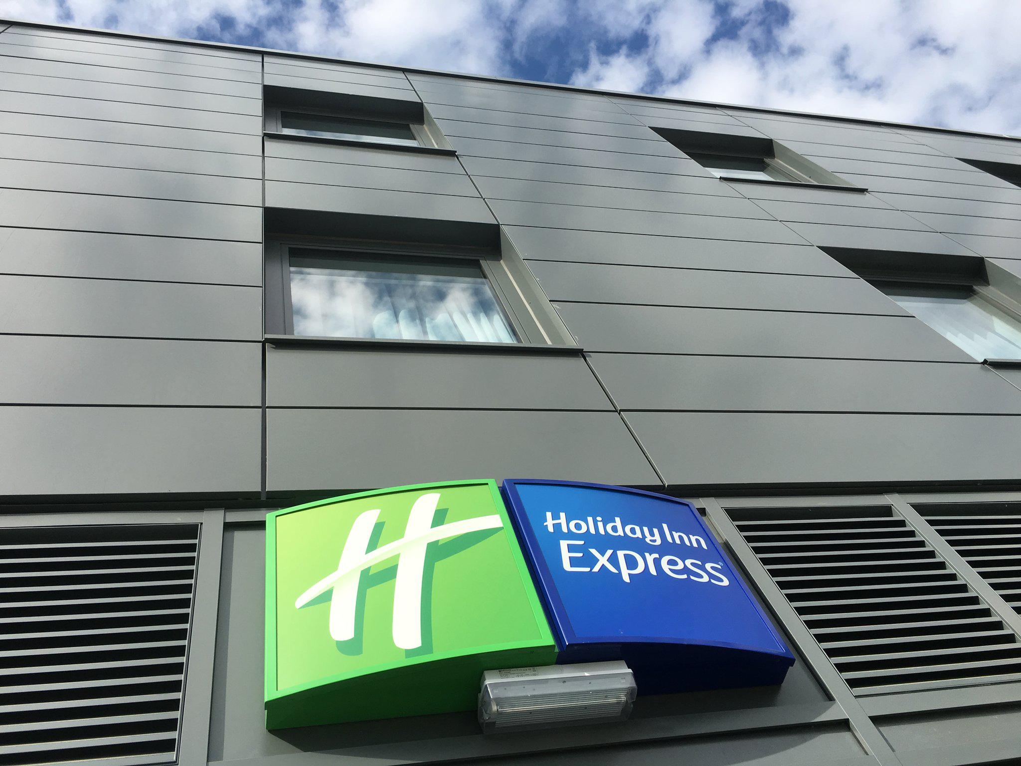 Images Holiday Inn Express St. Albans - M25, JCT.22, an IHG Hotel
