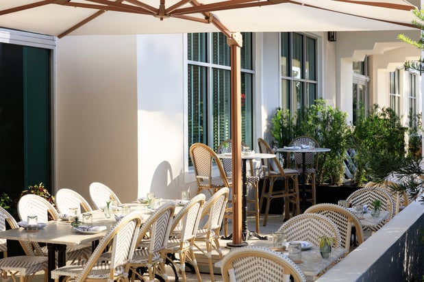 Images Kimpton Surfcomber Hotel by IHG