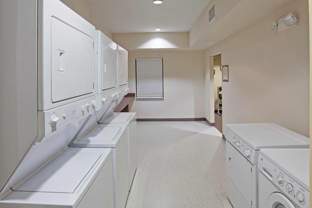 Images Staybridge Suites Plano - Richardson Area by IHG