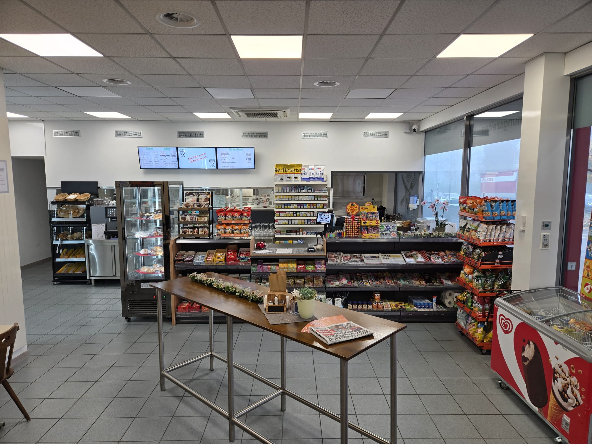 Büezer Bistro & Tankstelle GmbH, Anglikerstrasse 83 in Villmergen