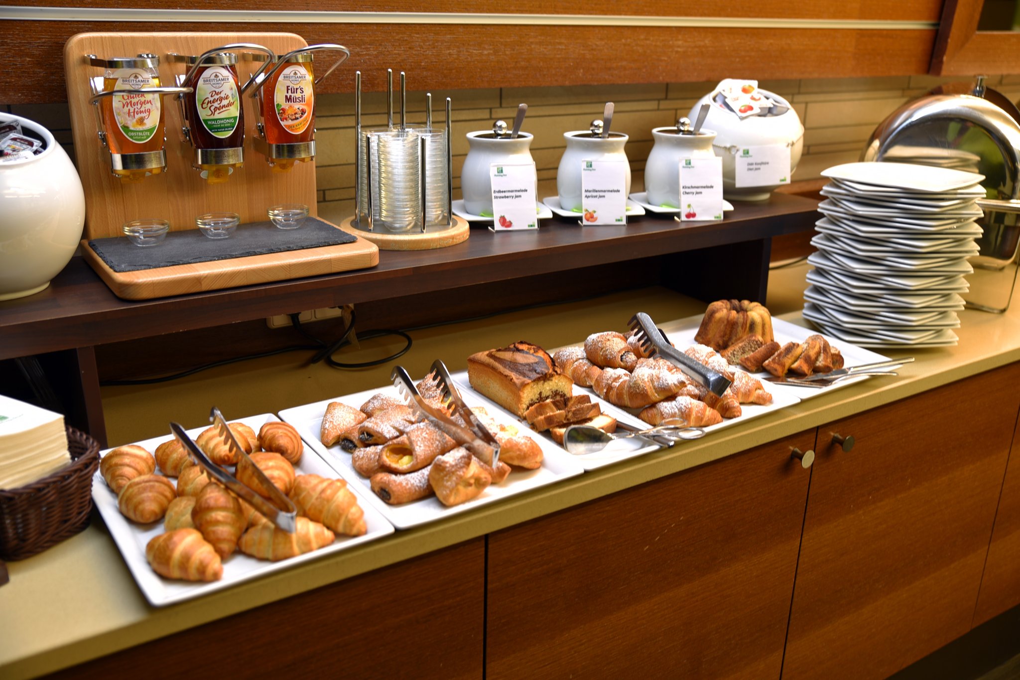 Holiday Inn Salzburg City by IHG, Sterneckstrasse 21 in Salzburg