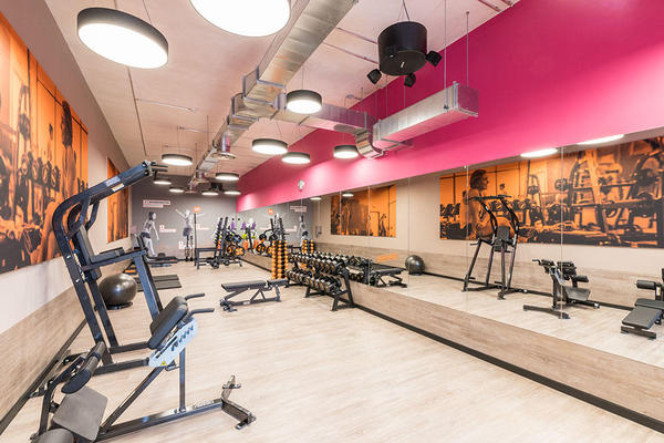 Bilder FitX Fitnessstudio