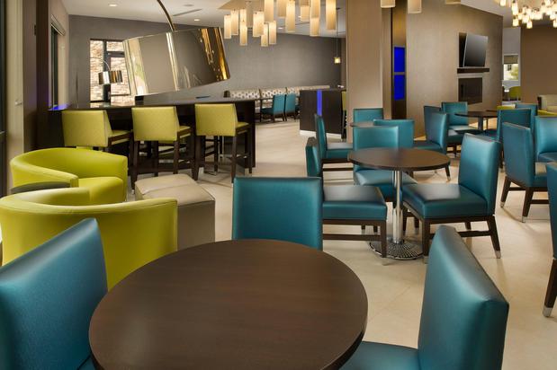 Images Holiday Inn Express & Suites Waco South by IHG