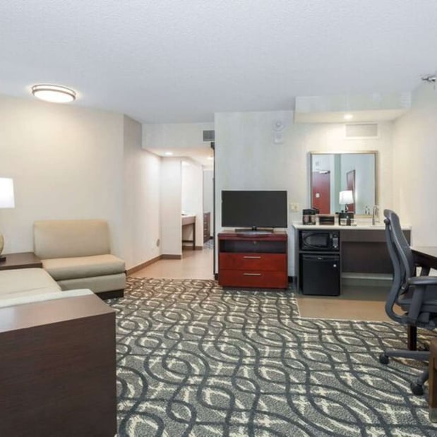 Images Embassy Suites by Hilton Dallas Love Field