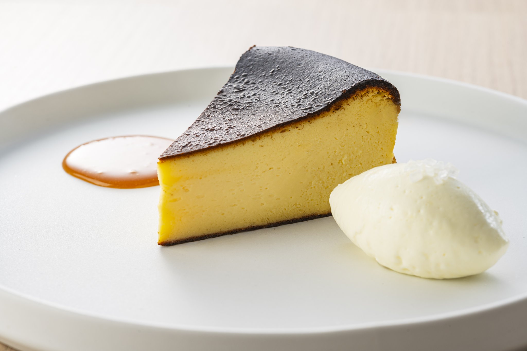 Images Holiday Inn & Suites Shin Osaka by IHG