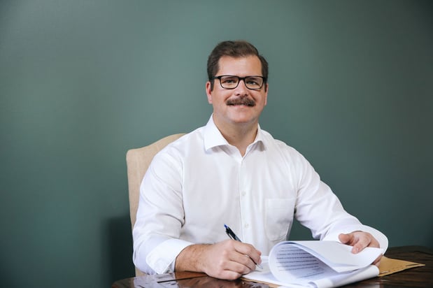 Images Stutes & Lavergne Law Firm