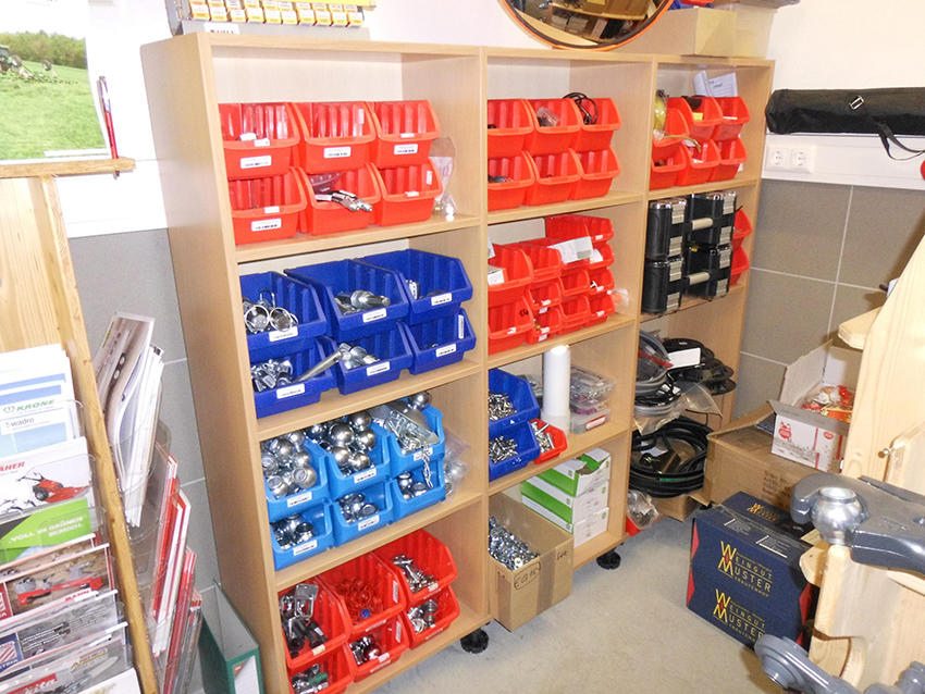 AIGNER GmbH - Land & Gartentechnik, Agrar, Harterstraße 40 in Eggersdorf bei Graz