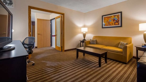 Images Best Western Plus Newark/Christiana Inn
