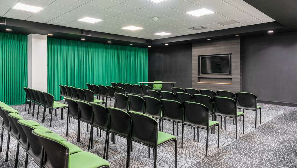 Images Park Inn by Radisson Polokwane