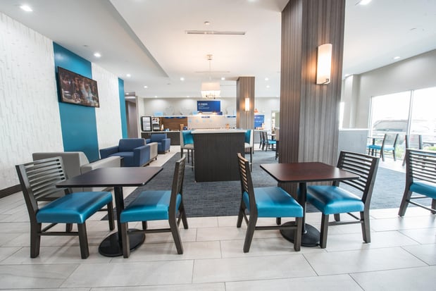 Images Holiday Inn Express & Suites Houston - Hobby Airport Area by IHG