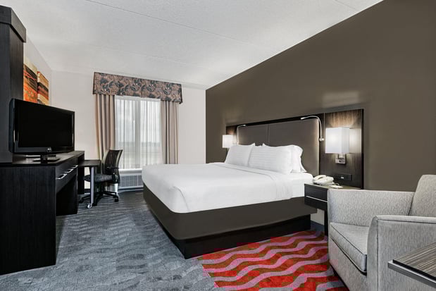 Images Holiday Inn & Suites College Station-Aggieland by IHG