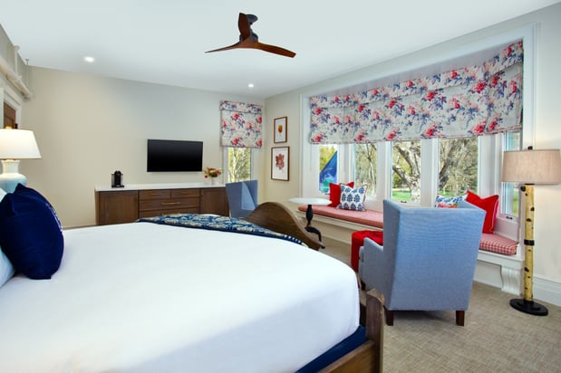 Images The Inn at Stonecliffe