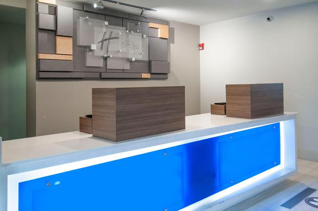Images Holiday Inn Express & Suites Plano West - Frisco by IHG