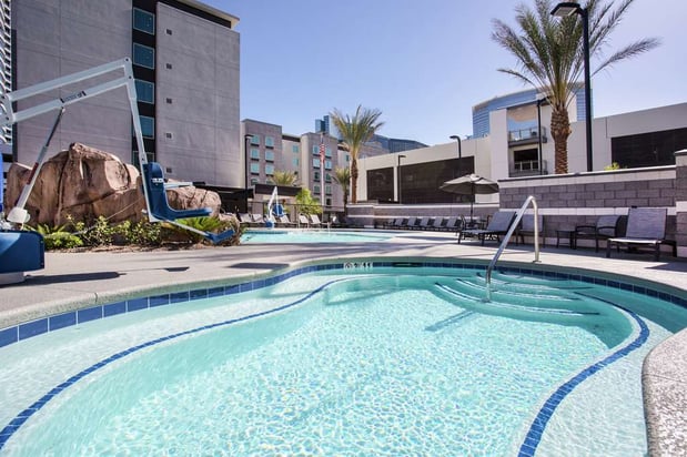 Images Hilton Garden Inn Las Vegas City Center