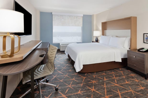 Images Holiday Inn Chicago Oakbrook by IHG