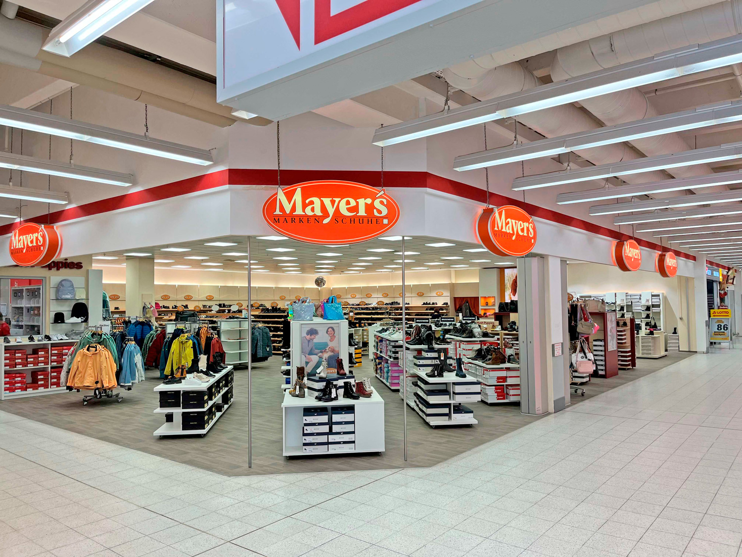Bild 1 Mayer's Markenschuhe in Naumburg (Saale)