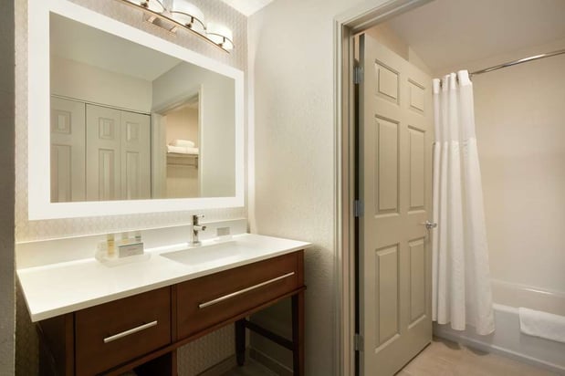 Images Homewood Suites by Hilton Portland Airport