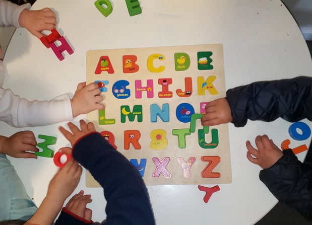 Images Little Hands with Mrs. Simone