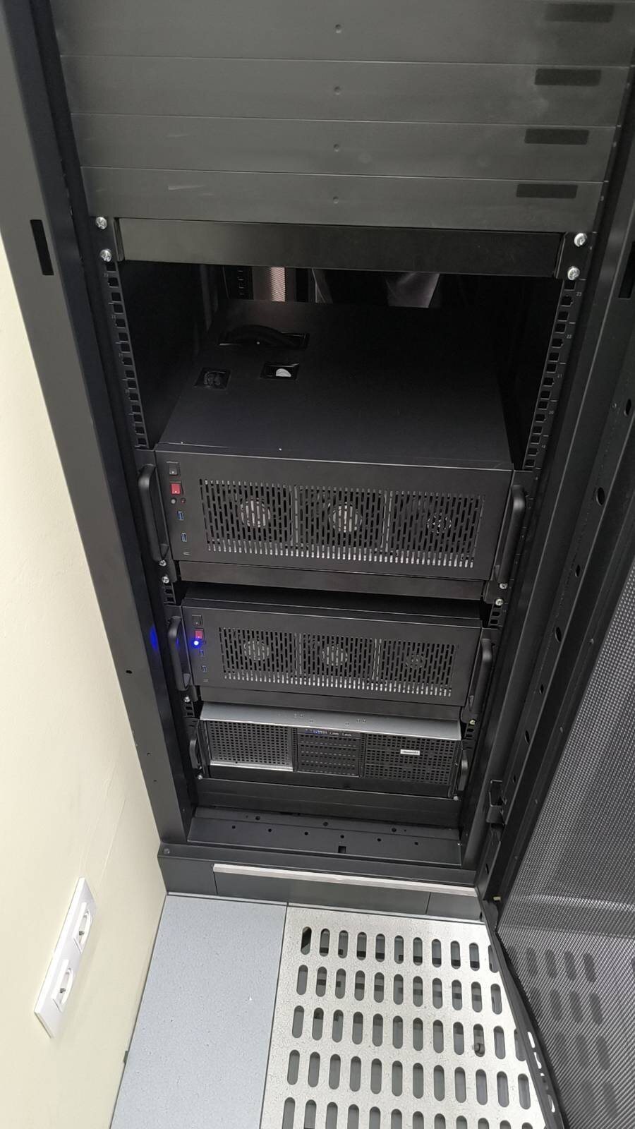 Images SMK Stratos Systems