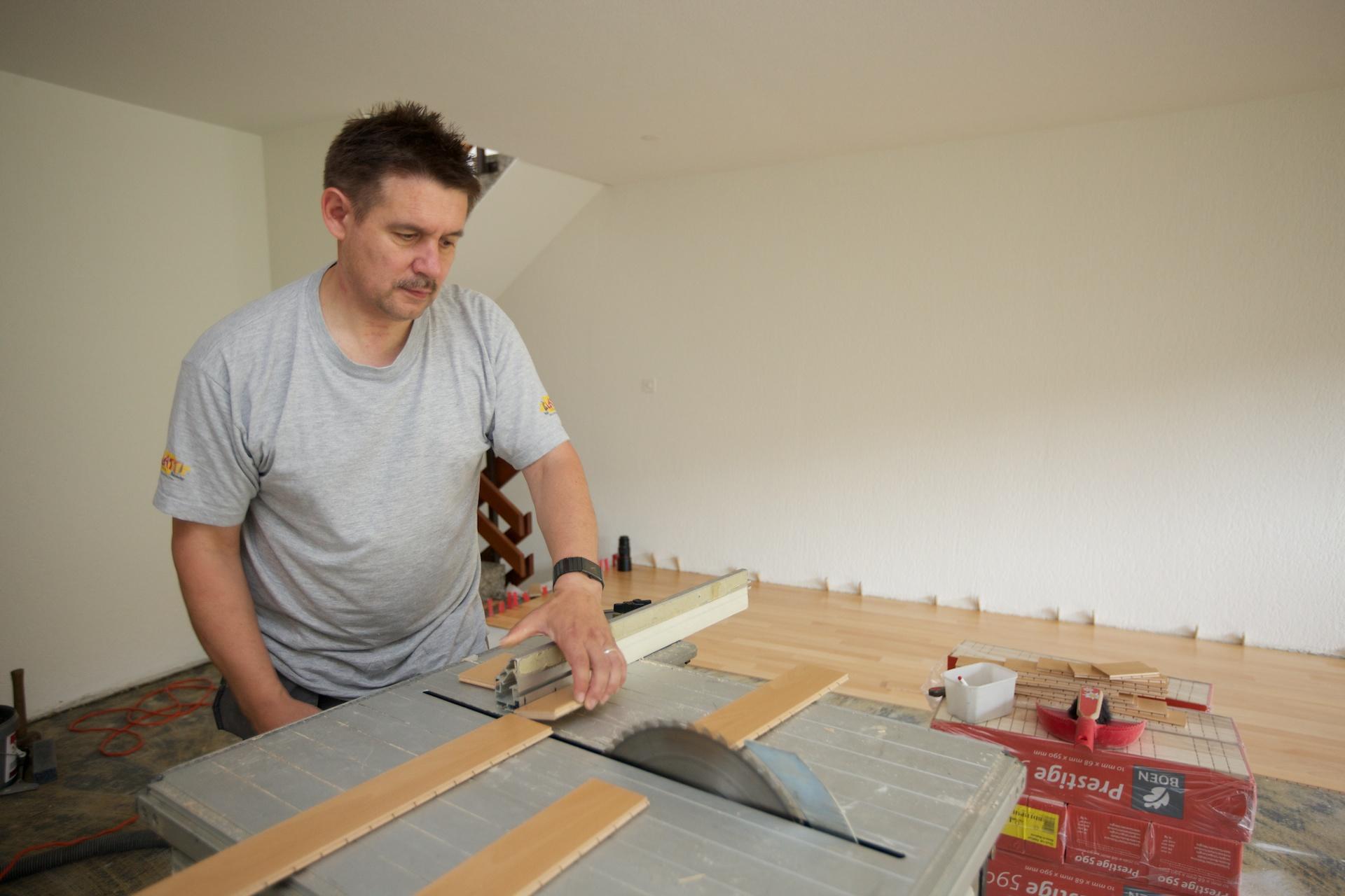 Blatti Parkett & Bodenbeläge, Bielstrasse 67 in Brügg