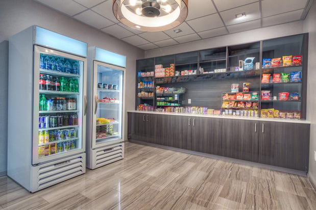 Images Holiday Inn Tacoma Mall by IHG