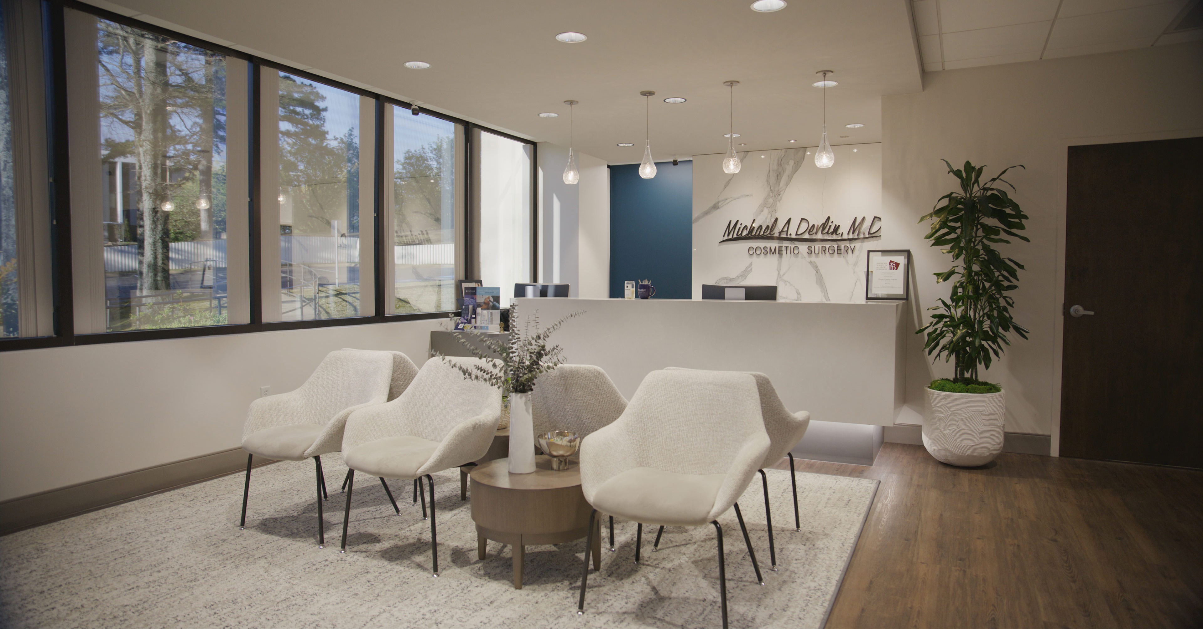 Interior of Devlin Cosmetic Surgery: Michael Devlin, M.D. | Little Rock, AR