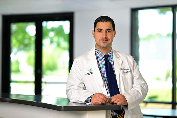 Images Agathoklis Konstantinidis, MD, FACS
