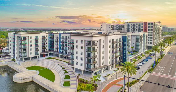 Images MAA 220 Riverside