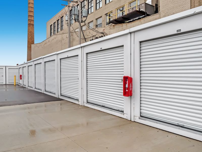 7610 - Exterior Units