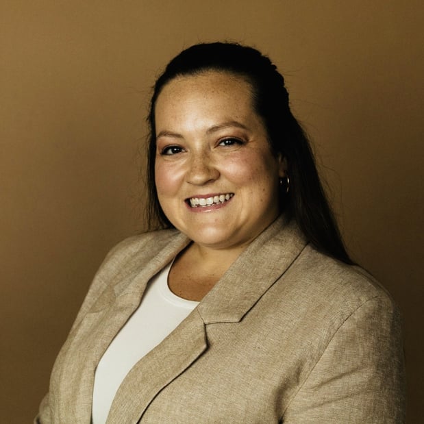 Images Aly Kin, Counselor