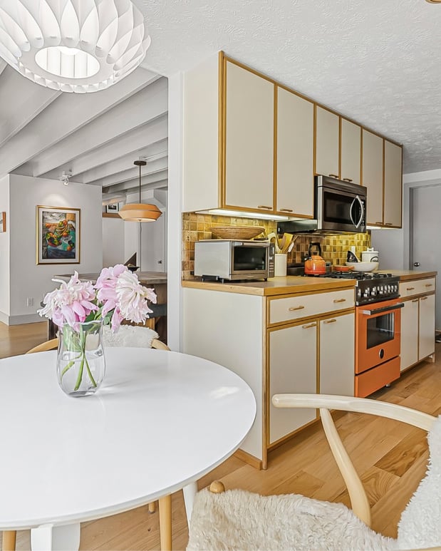 Images Kimberly Bork - Venture Properties Real Estate