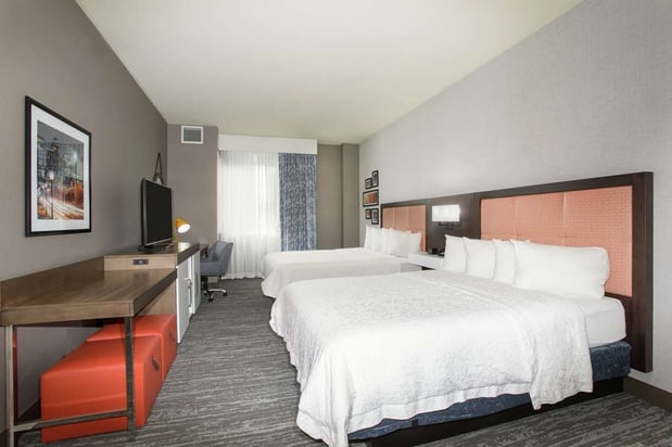 Images Hampton Inn & Suites Denver-Downtown