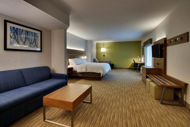 Images Holiday Inn Express & Suites Jacksonville North-Fernandina, an IHG Hotel