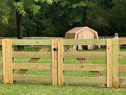 Images Superior Fence & Rail